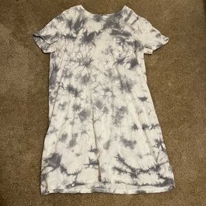 Versona gray and white tie-dye dress
